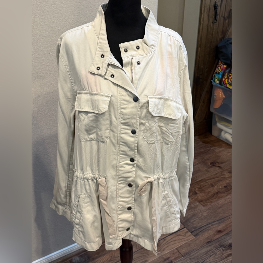 LOFT Cream Drawstring Utility Jacket NWT - image 1